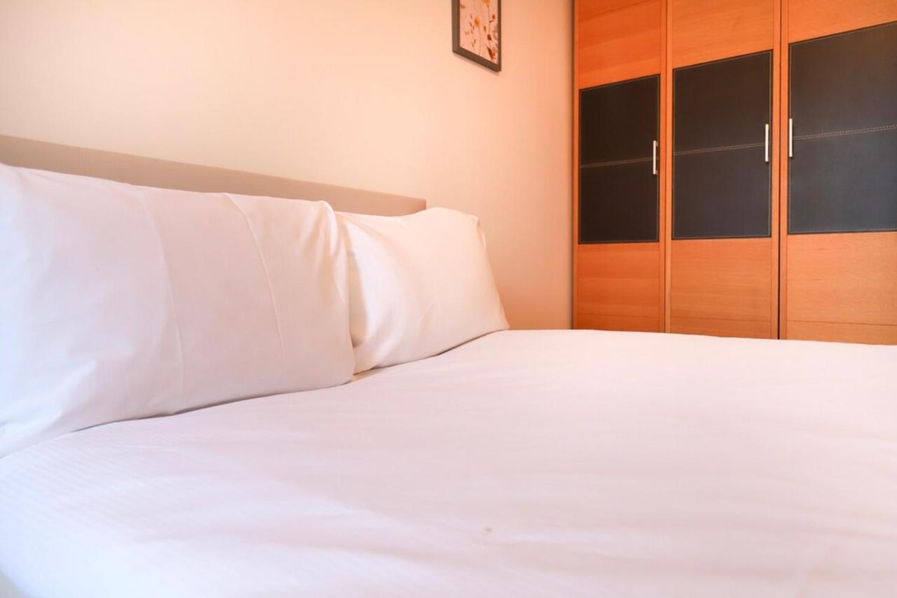 Beautiful 2 Bedroom In Borough Appartamento